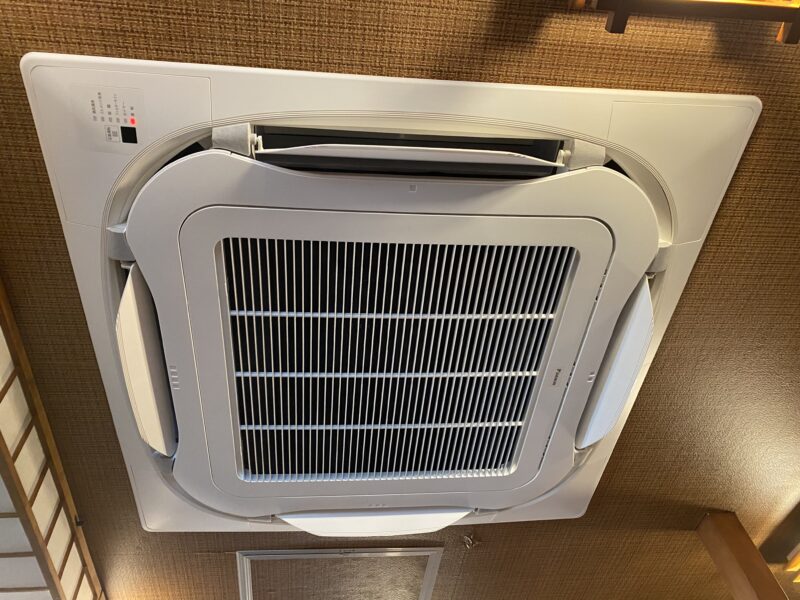 感染対策強化のためダイキン空気清浄機能付きエアコンを昨年設置致しました。安心してご来店下さい。